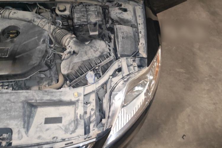 Used Ford Mondeo 2011 2.0L GTDi 200 Fashion Edition Engine Bay Left