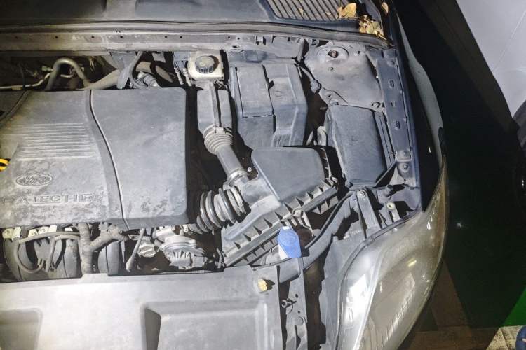 Used Ford Mondeo 2011 2.3L Fashion Edition Engine Bay Left