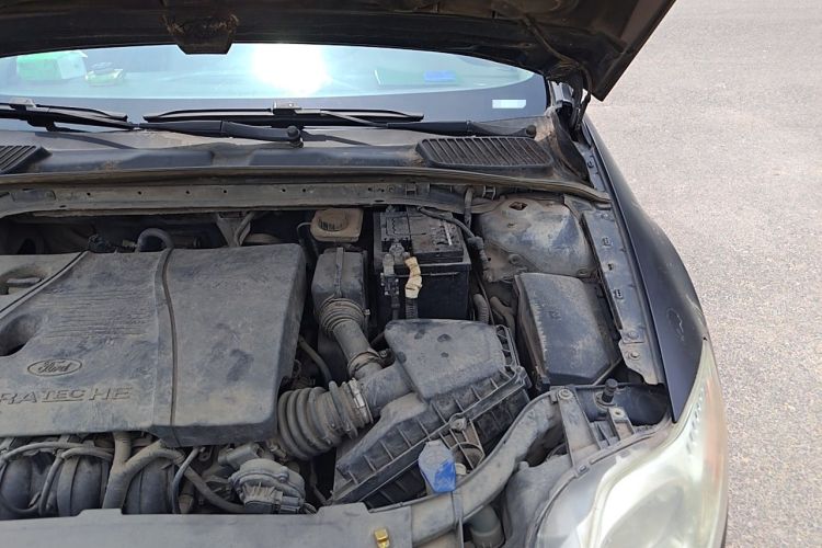 Used Ford Mondeo 2011 2.3L Fashion Edition Engine Bay Left