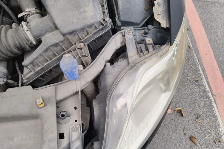 Used Ford Mondeo 2011 2.3L Fashion Edition Engine Bay Left