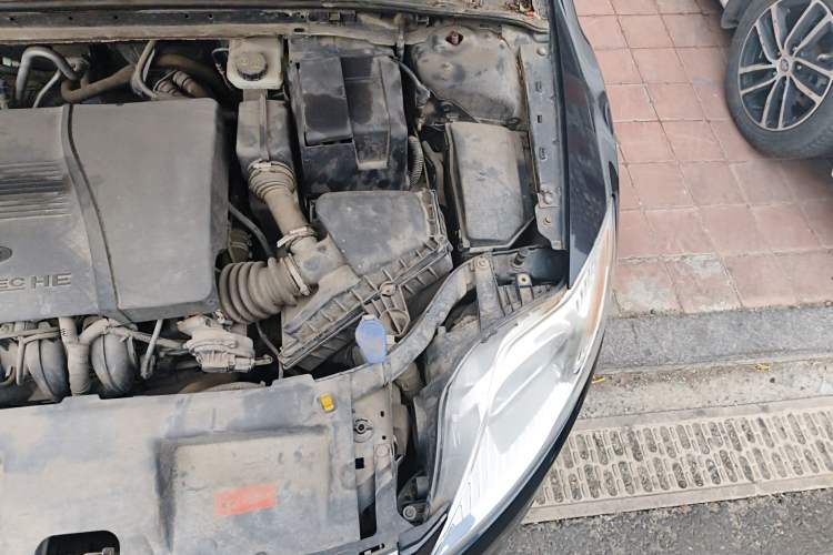 Used Ford Mondeo 2011 2.3L Fashion Edition Engine Bay Left