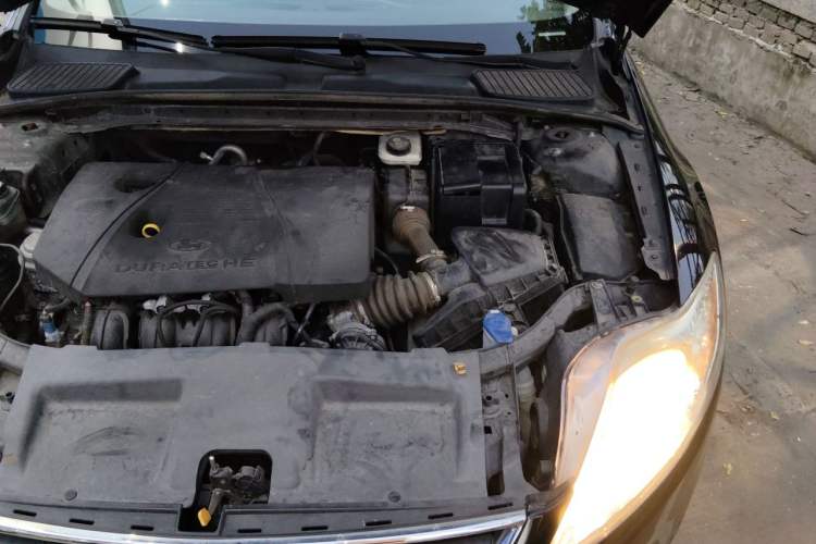 Used Ford Mondeo 2011 2.3L Fashion Edition Engine Bay Left
