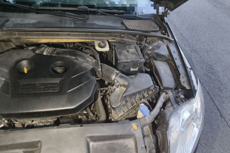 Used Ford Mondeo 2011 2.0L GTDi 200 Fashion Edition Engine Bay Left