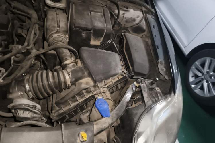 Used Ford Mondeo 2011 2.3L Fashion Edition Engine Bay Left