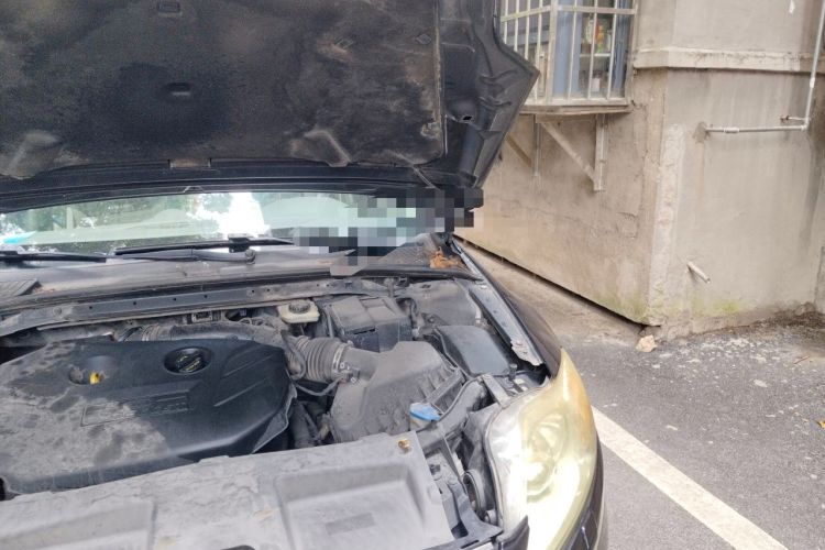 Used Ford Mondeo 2011 2.0L GTDi 200 Luxury Edition Engine Bay Left