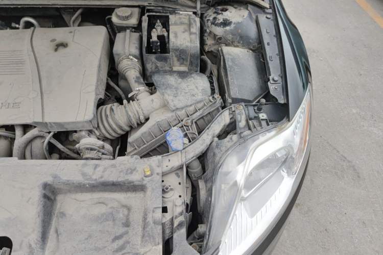 Used Ford Mondeo 2011 2.3L Fashion Edition Engine Bay Left
