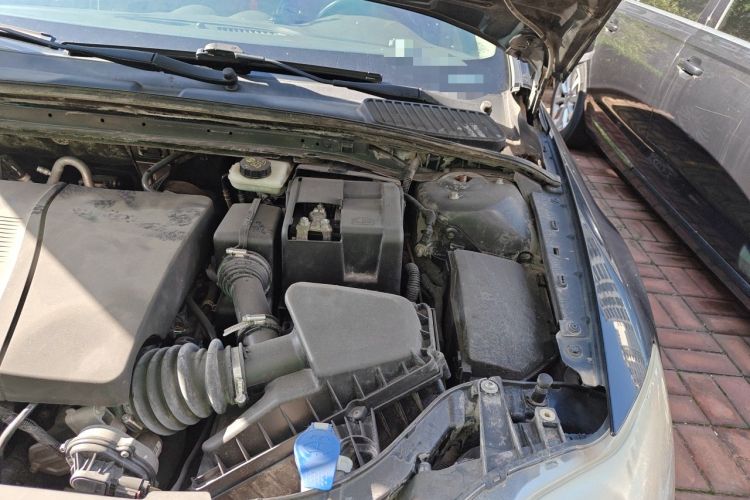 Used Ford Mondeo 2011 2.3L Luxury Model Engine Bay Left