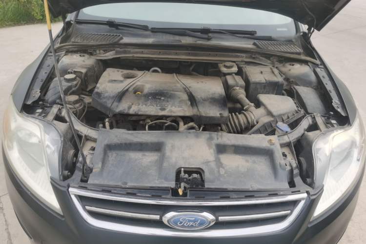 Used Ford Mondeo 2011 2.3L Fashion Edition Engine Bay