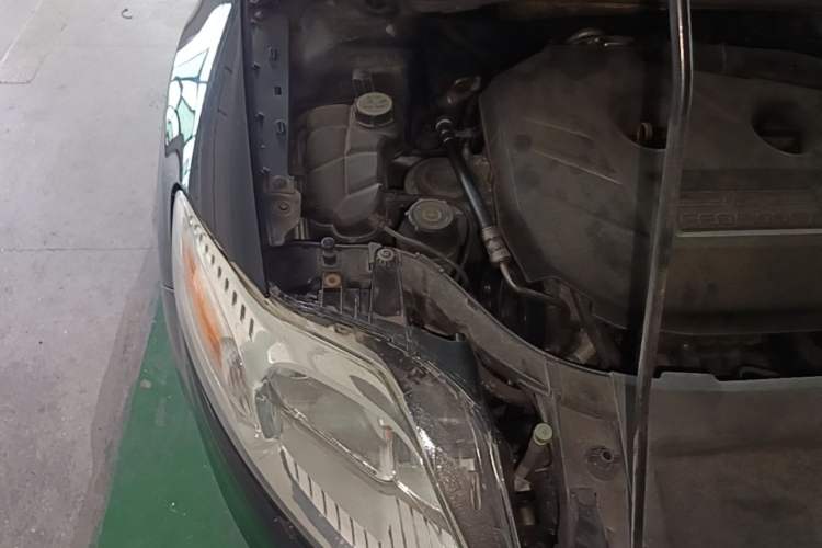 Used Ford Mondeo 2011 2.0L GTDi 200 Fashion Edition Engine Bay Right