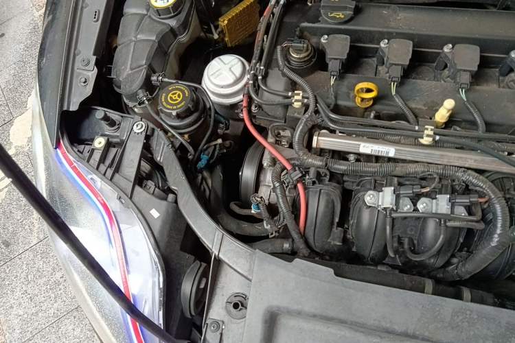 Used Ford Mondeo 2011 2.3L Fashion Edition Engine Bay Right