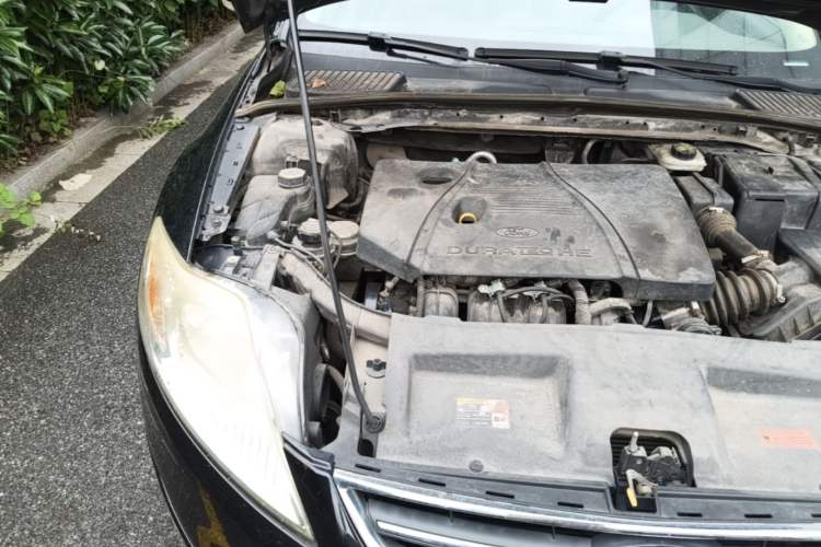 Used Ford Mondeo 2011 2.3L Fashion Edition Engine Bay Right