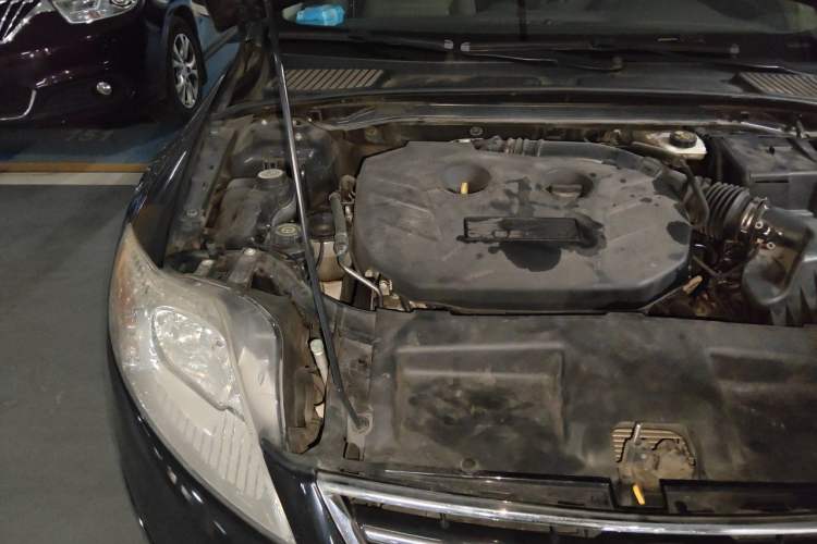 Used Ford Mondeo 2011 2.0L GTDi 200 Fashion Edition Engine Bay Right