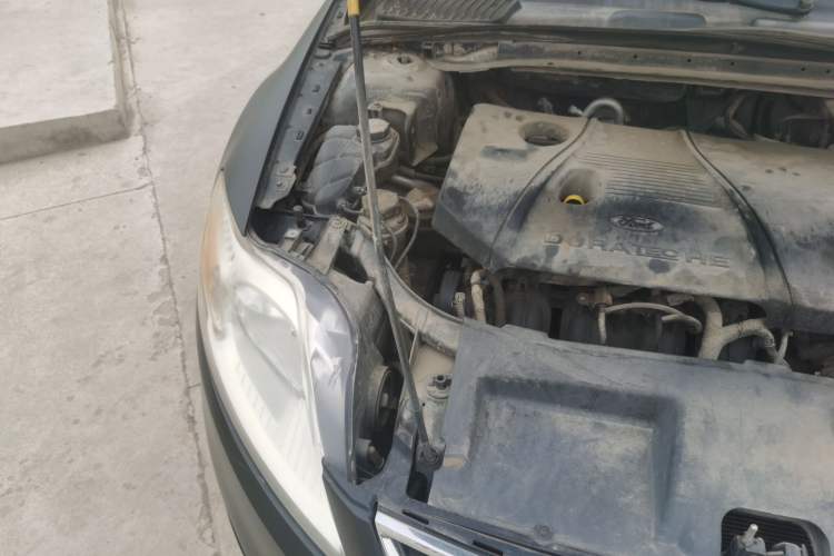 Used Ford Mondeo 2011 2.3L Fashion Edition Engine Bay Right
