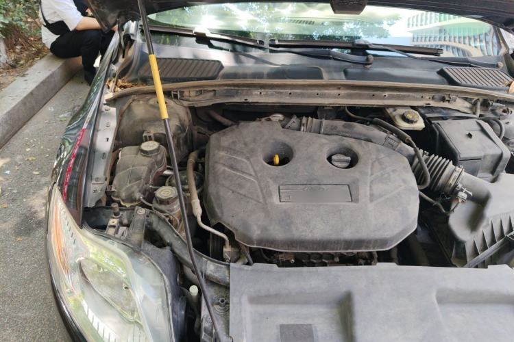 Used Ford Mondeo 2011 2.0L GTDi 200 Fashion Edition Engine Bay Right