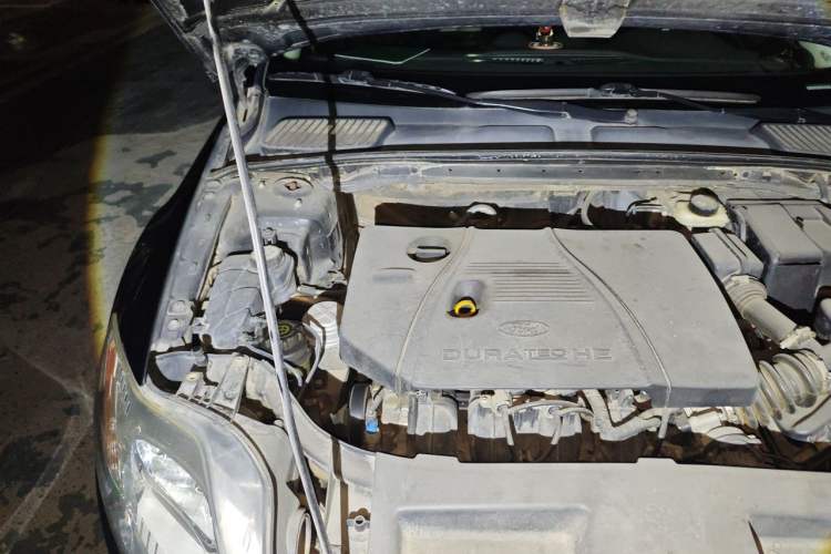 Used Ford Mondeo 2011 2.3L Fashion Edition Engine Bay Right