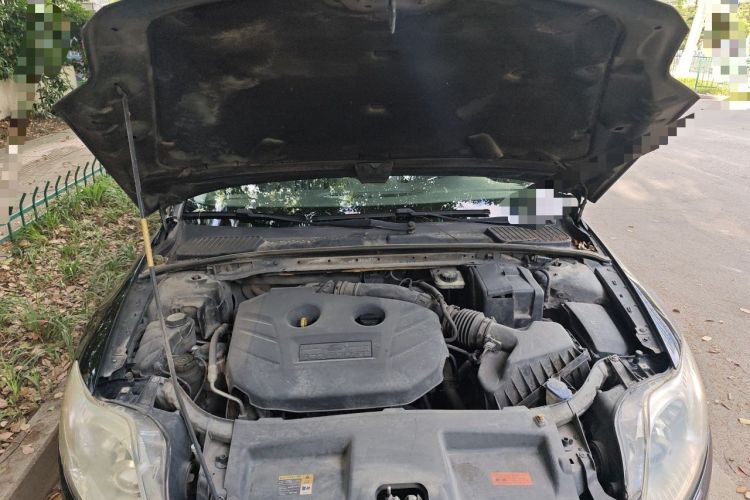 Used Ford Mondeo 2011 2.0L GTDi 200 Luxury Edition Engine Bay
