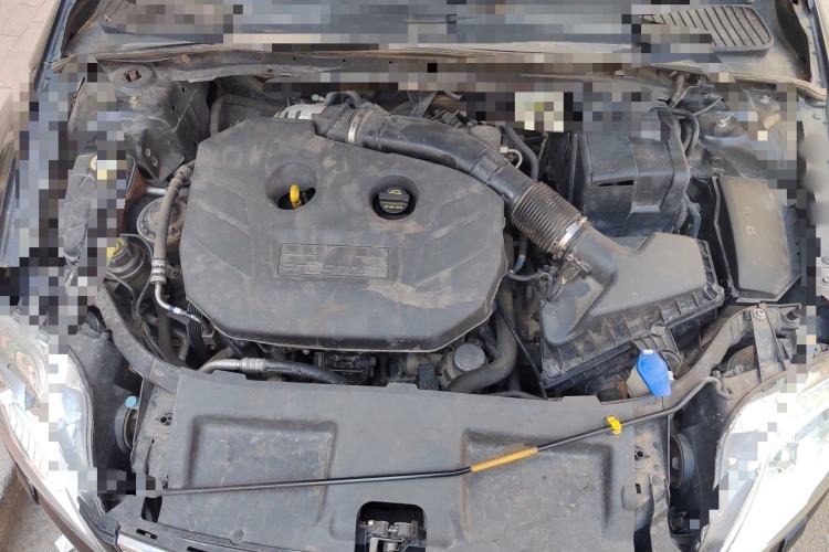 Used Ford Mondeo 2011 2.0L GTDi 200 Luxury Edition Engine Bay