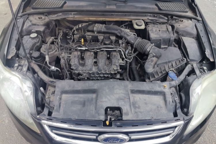 Used Ford Mondeo 2011 2.0L GTDi 200 Fashion Edition Engine Bay