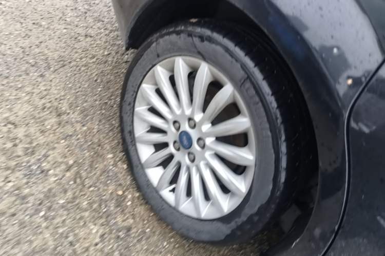 Used Ford Mondeo 2011 2.0L GTDi 200 Fashion Edition Exterior 5