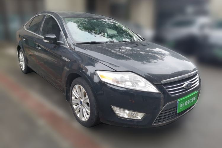 Used Ford Mondeo  Front Right 45 Deg