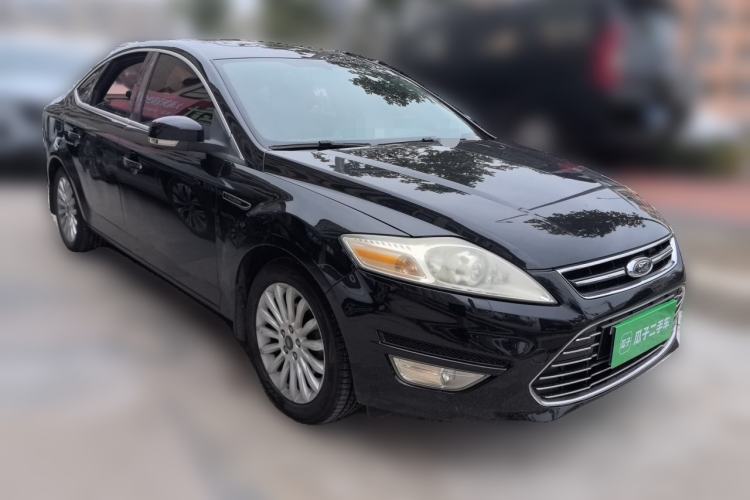 Used Ford Mondeo 2011 2.0L GTDi 200 Luxury Edition Front Right 45 Deg