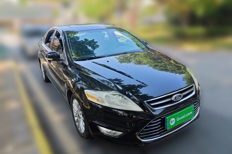 Used Ford Mondeo 2011 2.0L GTDi 200 Luxury Edition Front Right 45 Deg