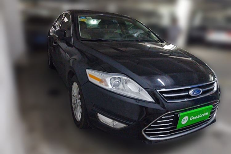 Used Ford Mondeo 2011 2.3L Luxury Model Front Right 45 Deg