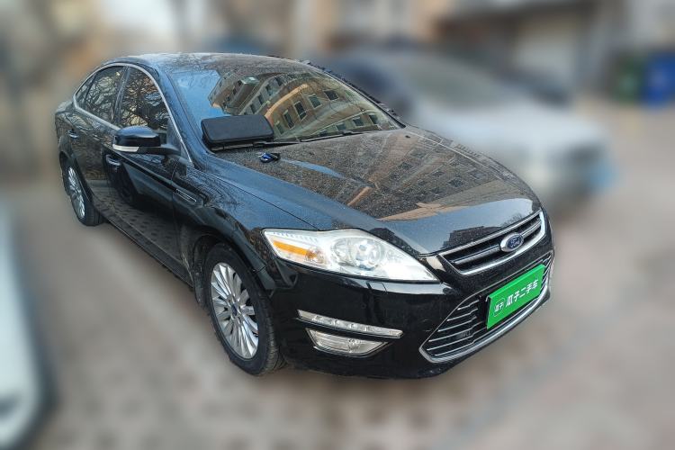 Used Ford Mondeo 2011 2.0L GTDi240 Ultimate Edition Front Right 45 Deg