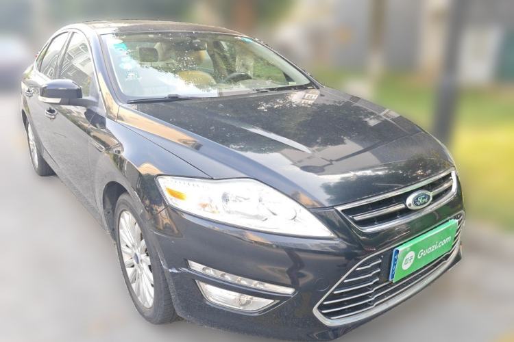 Used Ford Mondeo 2011 2.0L GTDi 200 Fashion Edition Front Right 45 Deg