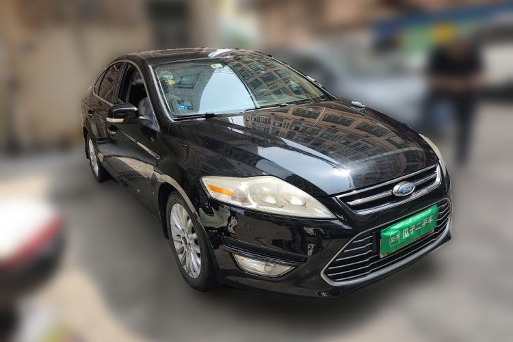 Used Ford Mondeo 2011 2.0L GTDi 200 Fashion Edition Front Right 45 Deg