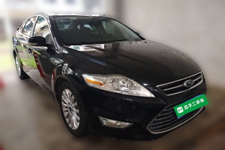 Used Ford Mondeo 2011 2.0L GTDi 200 Luxury Edition Front Right 45 Deg