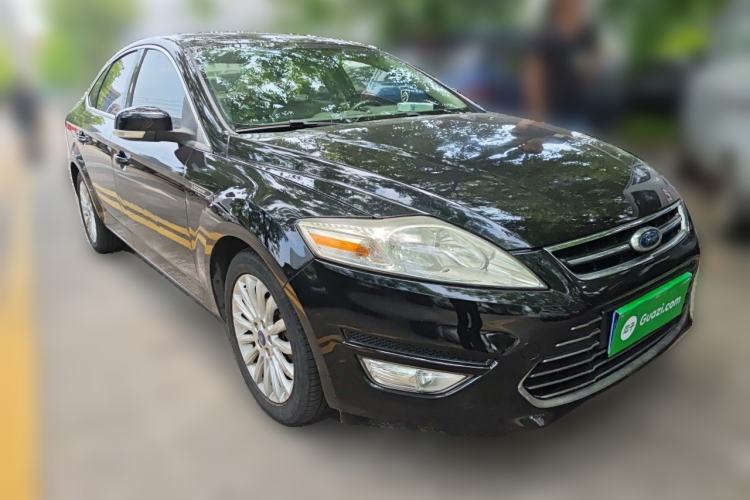 Used Ford Mondeo 2011 2.0L GTDi 200 Fashion Edition Front Right 45 Deg