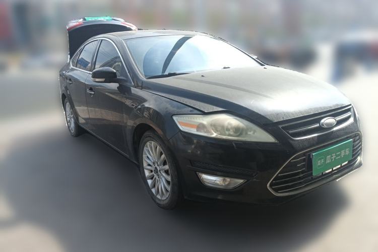 Used Ford Mondeo 2011 2.0L GTDi 200 Luxury Edition Front Right 45 Deg