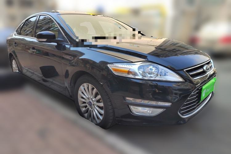 Used Ford Mondeo 2011 2.0L GTDi 200 Luxury Edition Front Right 45 Deg