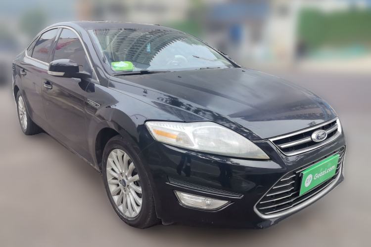 Used Ford Mondeo 2011 2.0L GTDi 200 Fashion Edition Front Right 45 Deg
