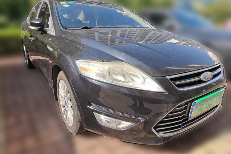 Used Ford Mondeo 2011 2.3L Luxury Model Front Right 45 Deg