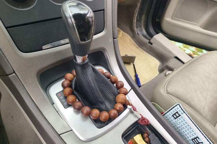 Used Ford Mondeo 2011 2.3L Fashion Edition Gear Lever