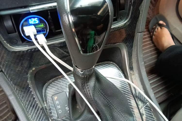 Used Ford Mondeo 2011 2.3L Fashion Edition Gear Lever