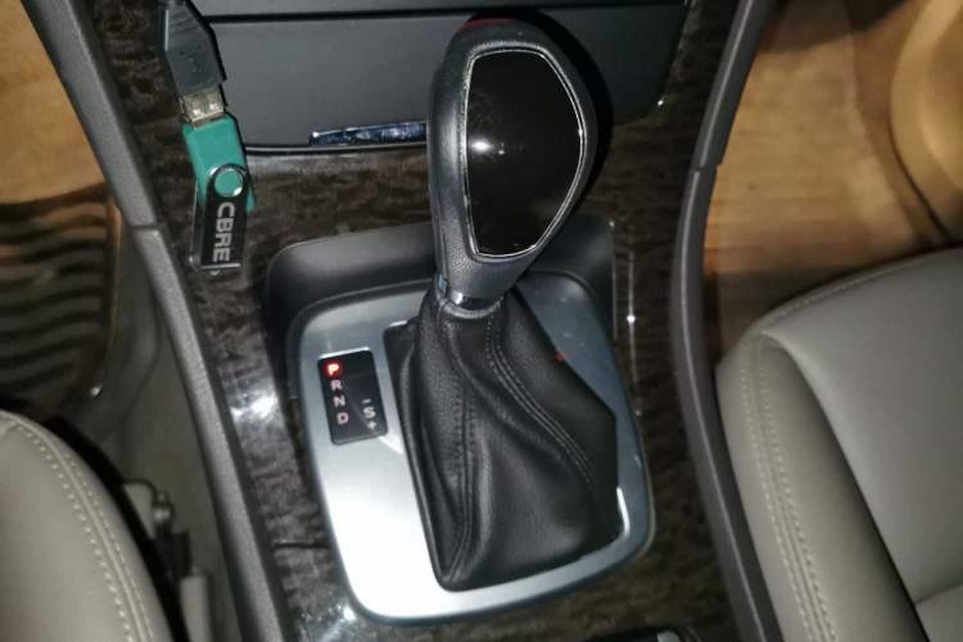 Used Ford Mondeo 2011 2.0L GTDi 200 Fashion Edition Gear Lever