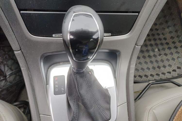 Used Ford Mondeo 2011 2.3L Fashion Edition Gear Lever