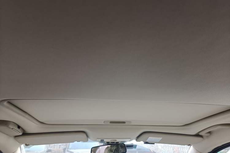 Used Ford Mondeo 2011 2.0L GTDi240 Ultimate Edition Headliner