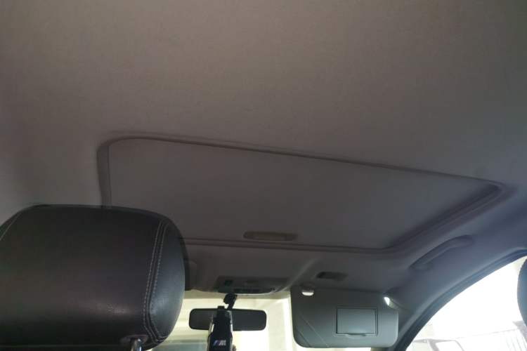 Used Ford Mondeo 2011 2.0L GTDi 200 Luxury Edition Headliner