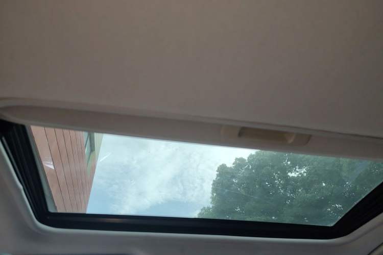 Used Ford Mondeo 2011 2.0L GTDi 200 Luxury Edition Headliner