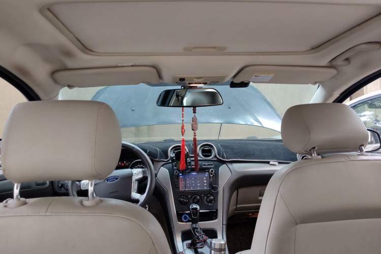 Used Ford Mondeo 2011 2.3L Fashion Edition Headliner