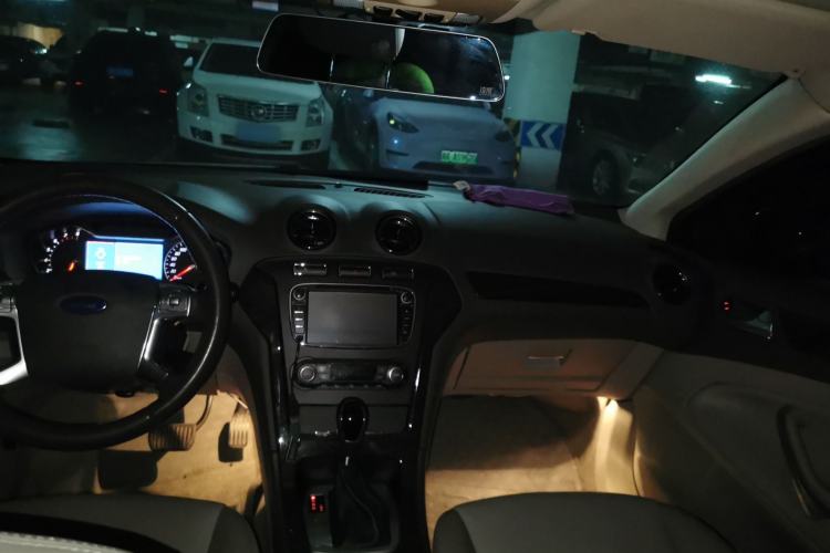 Used Ford Mondeo 2011 2.0L GTDi 200 Fashion Edition Headliner
