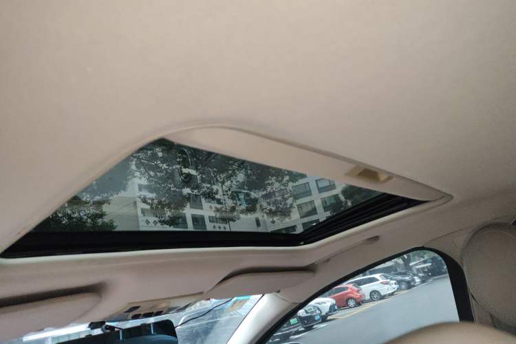 Used Ford Mondeo 2011 2.3L Luxury Model Headliner