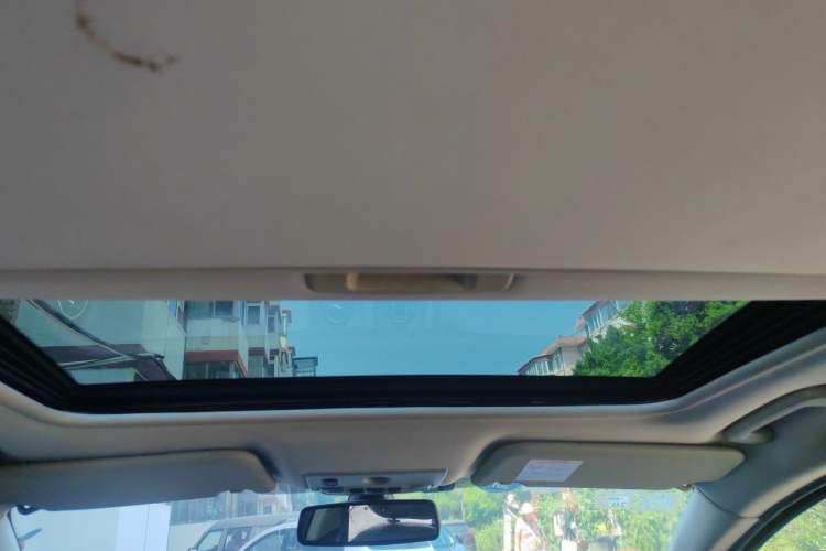 Used Ford Mondeo 2011 2.0L GTDi240 Ultimate Edition Headliner