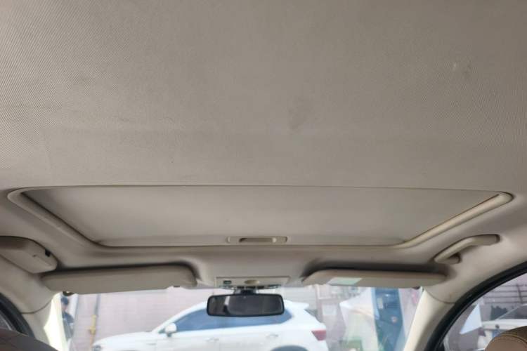 Used Ford Mondeo 2011 2.0L GTDi240 Ultimate Edition Headliner