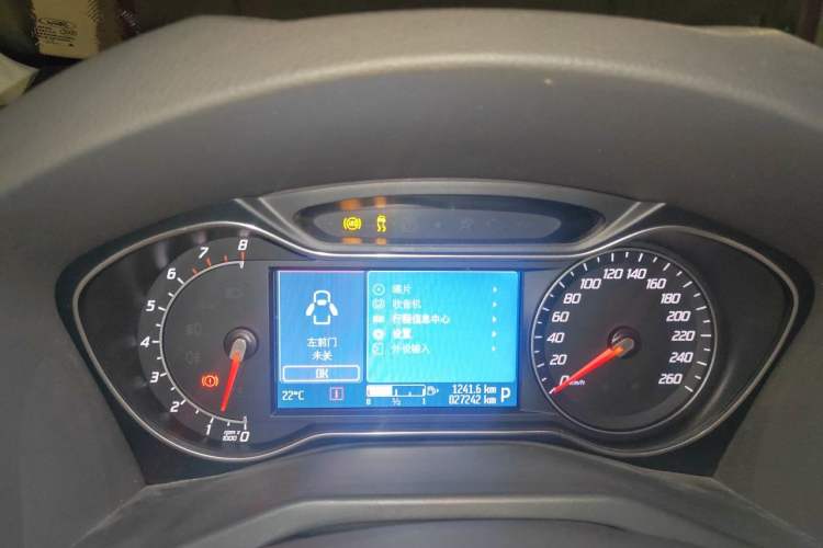 Used Ford Mondeo 2011 2.0L GTDi 200 Fashion Edition Instrument Cluster