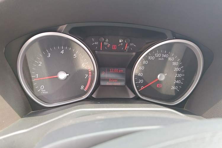 Used Ford Mondeo 2011 2.3L Fashion Edition Instrument Cluster